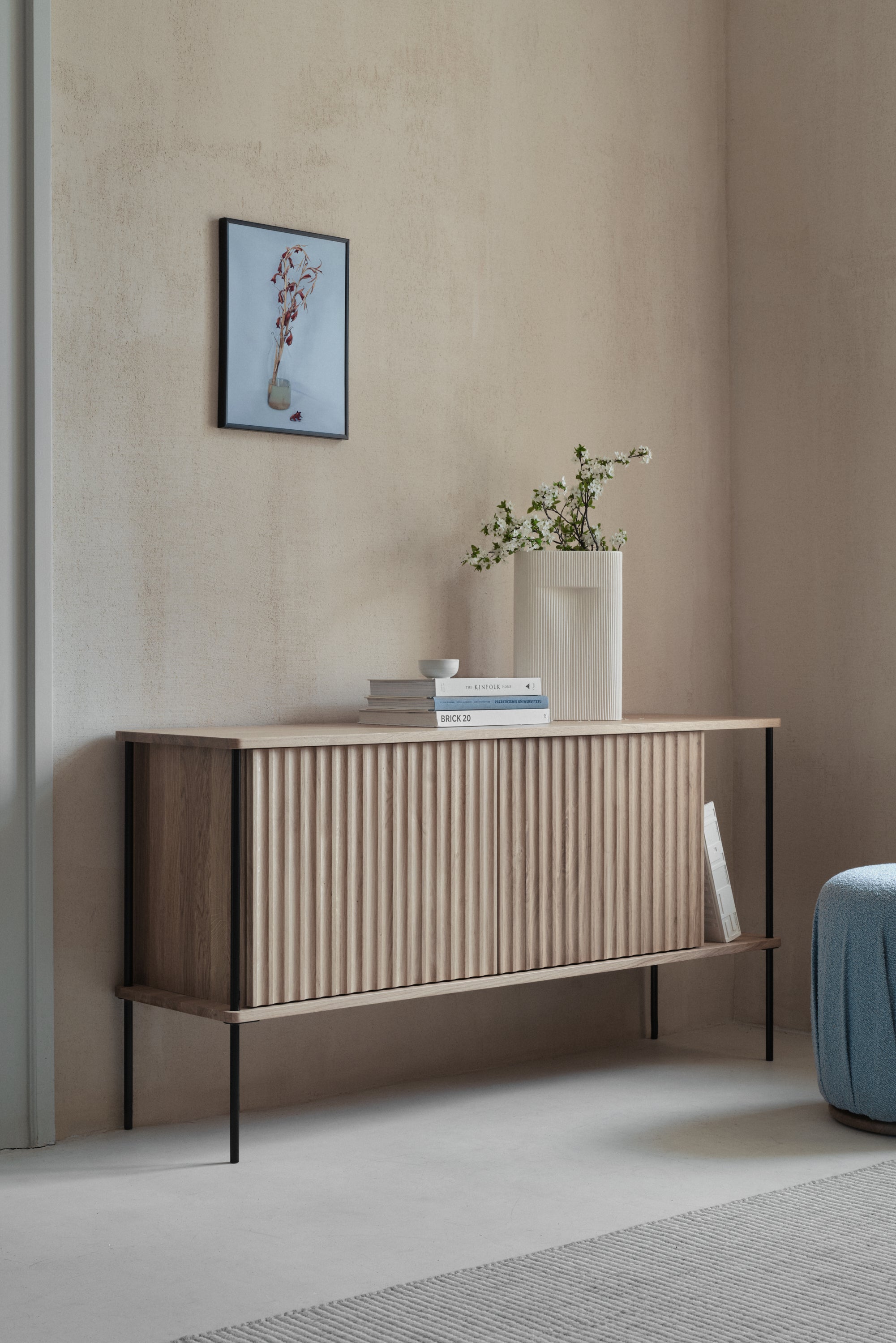 MAYA 2 sideboard