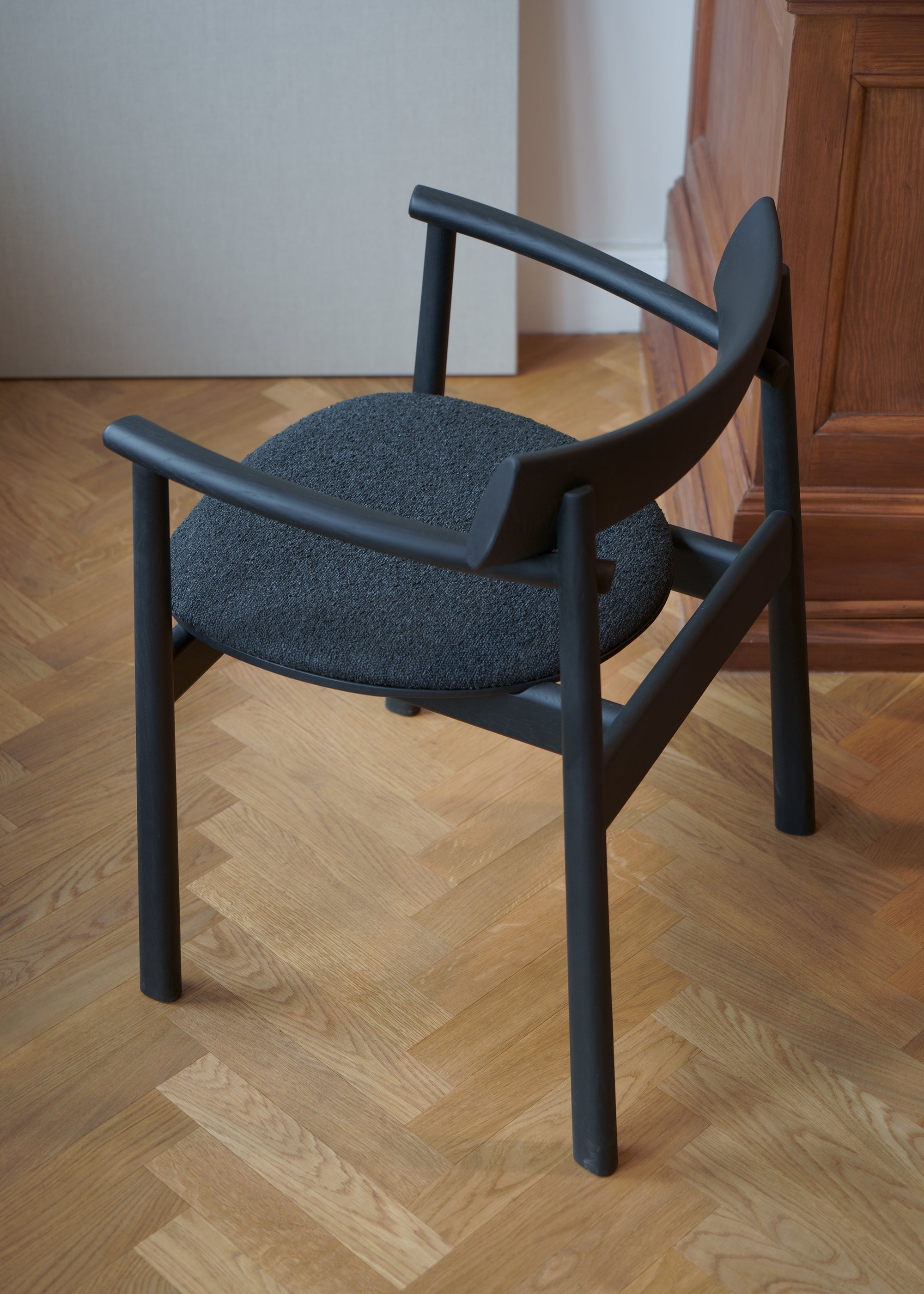 ELIPSA SOFT krzesło Natur Oak / Boucle Black